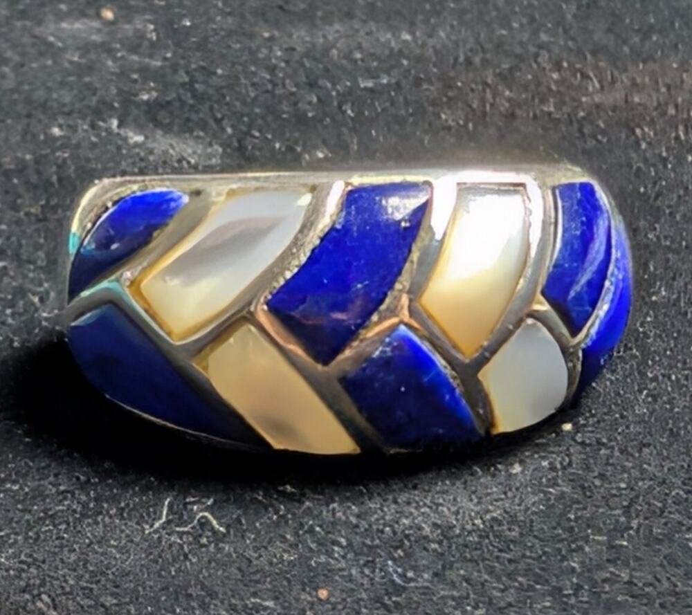 NICE STURDY ESTATE STERLING SILVER MOTHER OF PEARL LAPIS LAZULI BAND RING SIZE 6